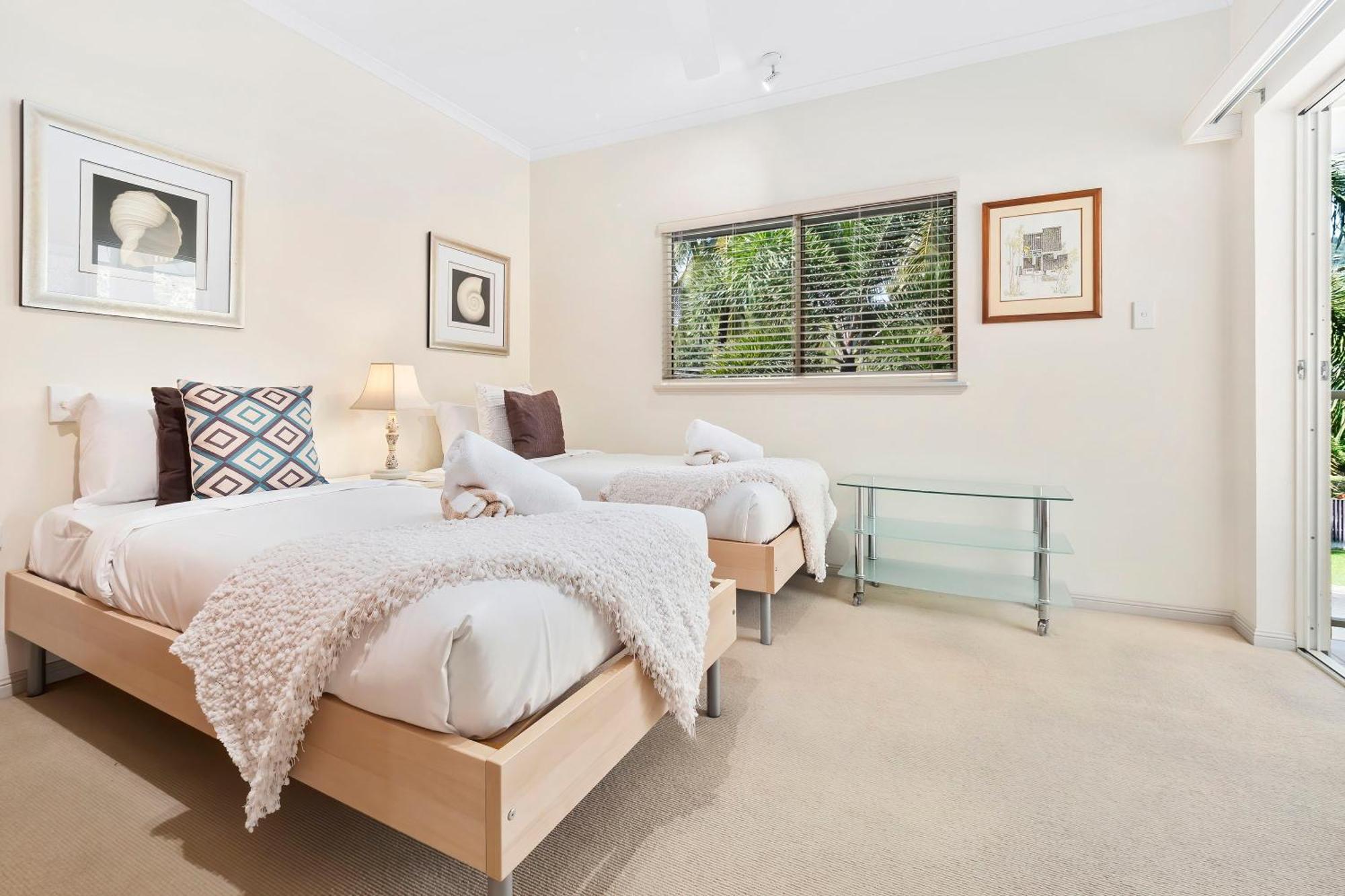Arlington Apartments Clifton Beach Zimmer foto