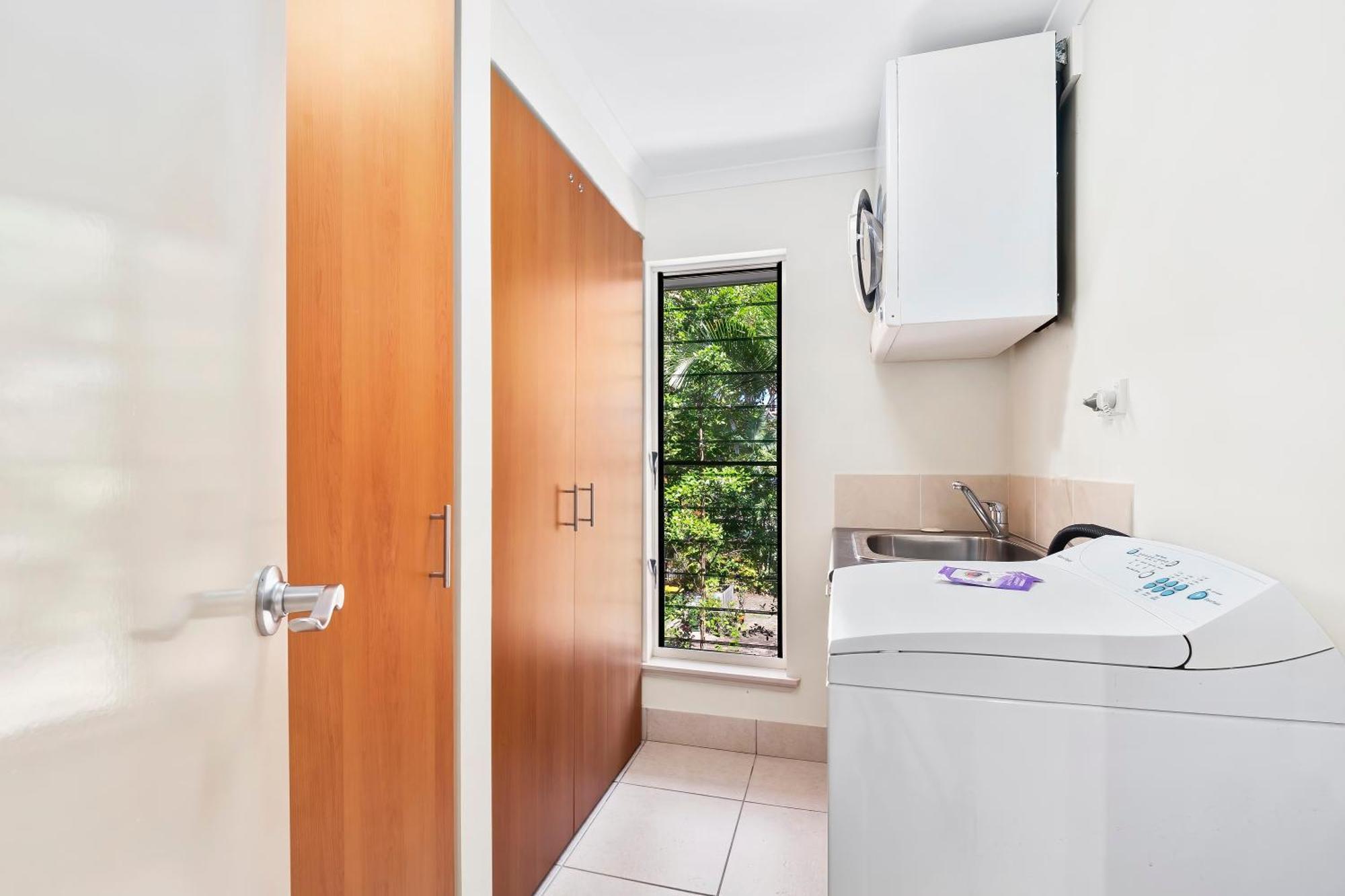 Arlington Apartments Clifton Beach Zimmer foto