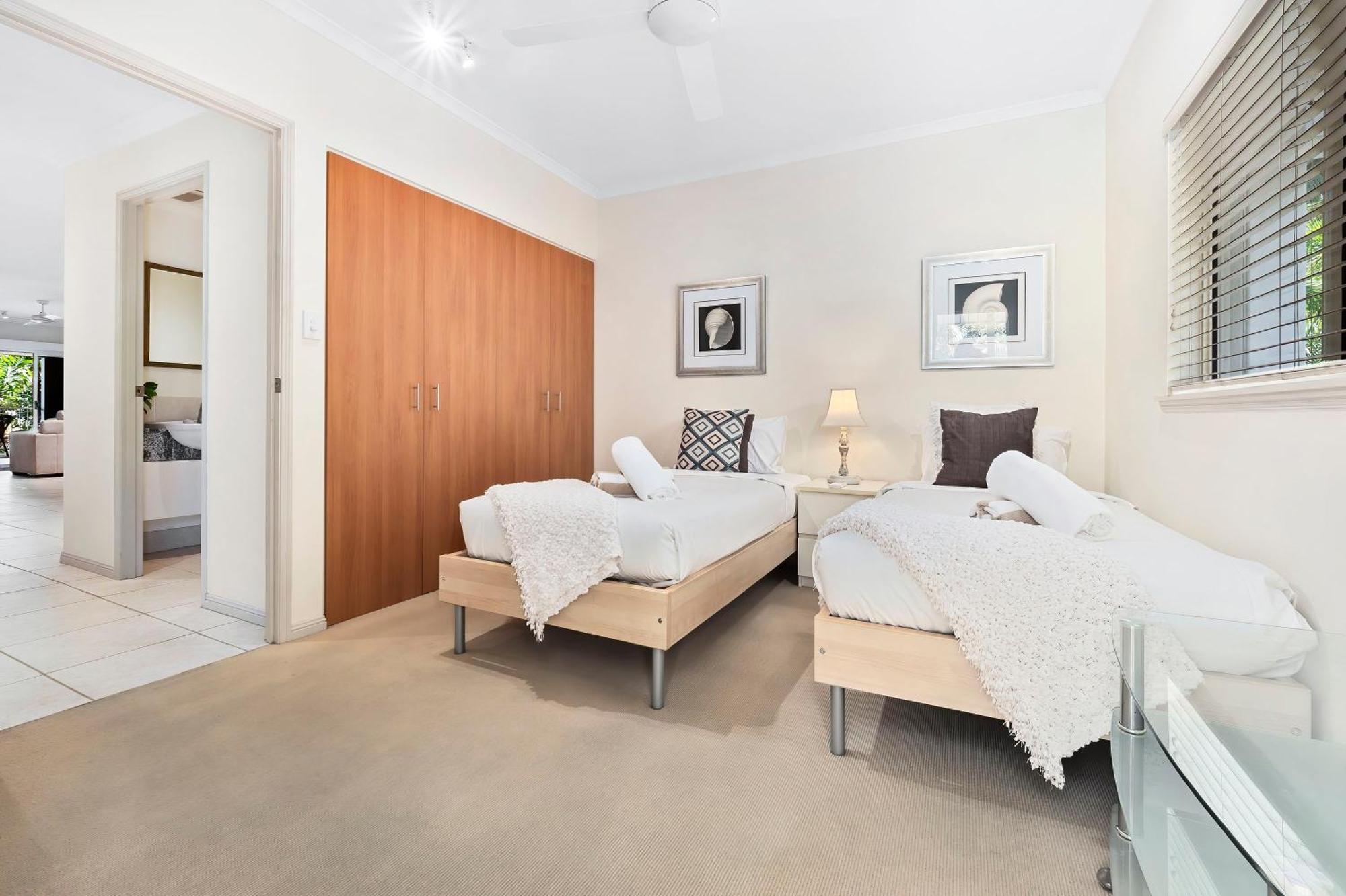 Arlington Apartments Clifton Beach Zimmer foto